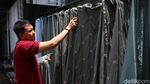 Begini Kesibukan Pabrik Mukena Penuhi Pesanan Jelang Lebaran