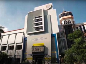 FEB Unair Jadi Fakultas Ekonomi Terbaik di Indonesia
