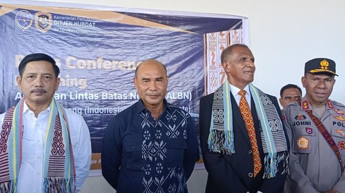 Gubernur NTT Viktor Bungtilu Laiskodat berencana membuka penerbangan rute Kupang-Dili, Timor Leste-Darwin, Australia.