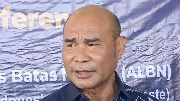 Gubernur NTT Viktor Bungtilu Laiskodat berencana membuka akses kereta api (KA) rute Kupang-Dili, Timor Leste.