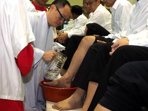 Sejarah Perayaan Kamis Putih: Awal Trihari Suci menuju Paskah