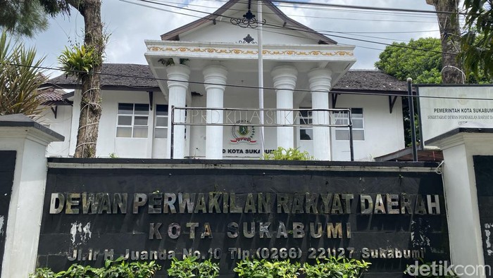 Kantor DPRD Kota Sukabumi.