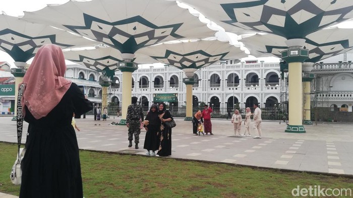 Keindahan payung Madinah Kota Pasuruan cocok untuk tempat ngabuburit