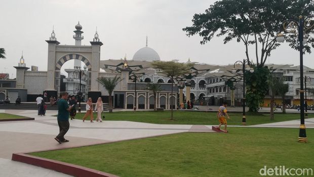 Keindahan payung Madinah Kota Pasuruan cocok untuk tempat ngabuburit