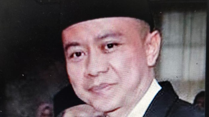 Ketua DPD Partai Golkar Kota Sukabumi, Jona Arizona (42), ditangkap atas dugaan menggadaikan mobil rental (dok ist)