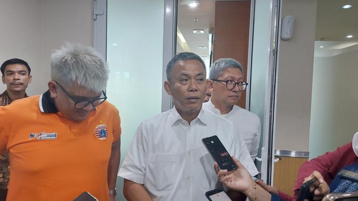 Ketua DPRD DKI Prasetyo Edi bertemu Ketua Umum The Jakmania, Diky Soemarno