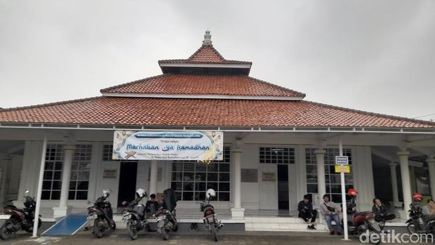 Masjid Al Falah, masjid tertua di Sumedang