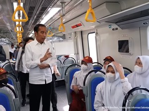 Momen Jokowi Jajal Kereta Api Pertama di Pulau Sulawesi