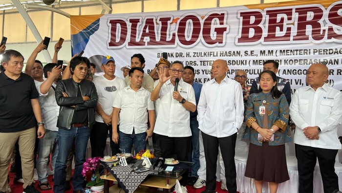 Pedagang Boleh Habiskan Stok Pakaian Impor Bekas, Selanjutnya Gimana? Pedagang Boleh Habiskan Stok Pakaian Impor Bekas, Selanjutnya Gimana?