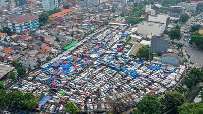 Padatnya Pasar Tasik Cideng di Pusat Kota Jakarta