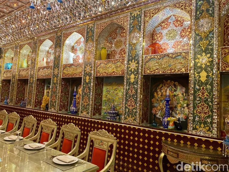 Megahnya Parisa Restoran di Qatar yang Dipenuhi Mosaik Artistik