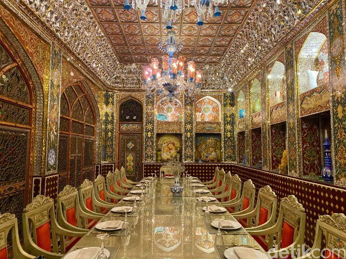 Parisa Restaurant