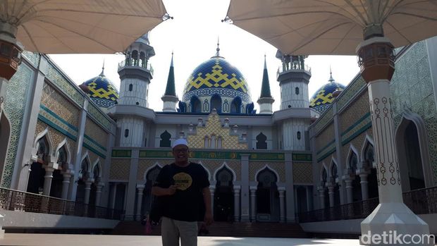 Payung di Masjid Agung Tuban