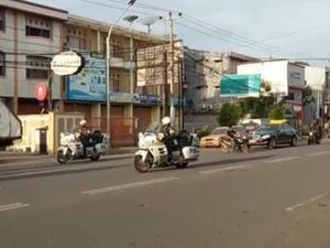 Jokowi Tak di Mobil saat Pemotor di Makassar Terobos Iring-iringan RI 1