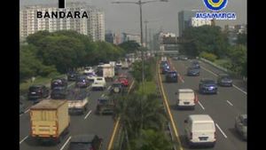 Lalin Tol Dalam Kota Cawang Arah Semanggi Padat Pagi Ini