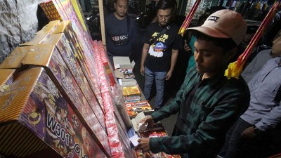 Pedagang Petasan di Aceh Ditertibkan