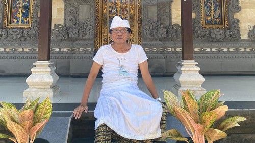 Pengamat Pariwisata I Putu Anom mempertanyakan penolakan Gubernur Bali Wayan Koster terhadap kesebelasan Israel pada Piala Dunia U-20.