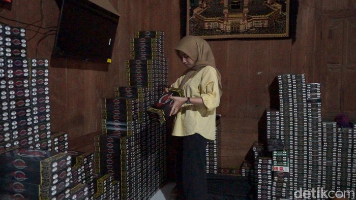 Pengrajin songkok di Lamongan banjir pesanan saat Ramadhan