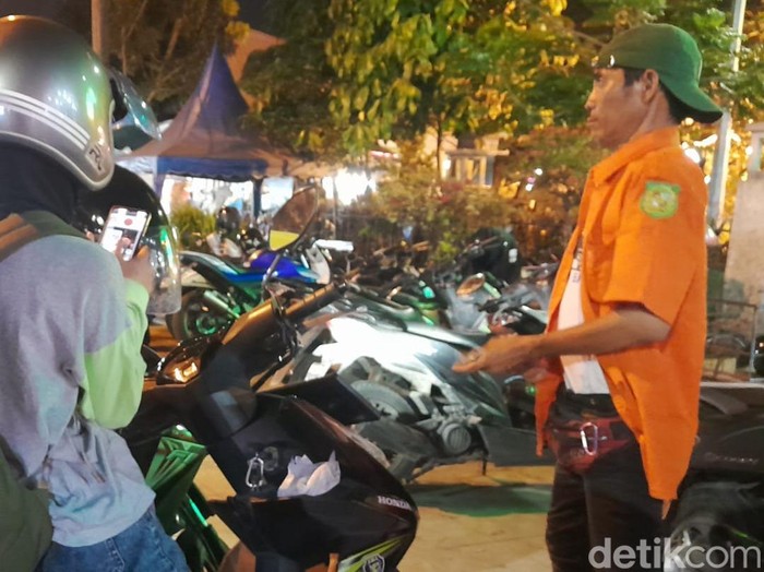 Pengunjung Ramadhan Fair di Medan masih dipungut retribusi parkir