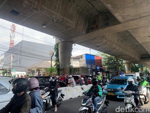 Dishub DKI Tetap Lanjut Tutup U-Turn Meski Sempat Ricuh di Antasari Jaksel