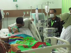 Pesan Sang Ibu Jadi Alasan Hendro-Tri Ikat Janji Suci di Ruang ICU Ciereng