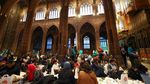 Potret Gereja Katedral Manchester Jadi Tempat Buka Puasa Bersama