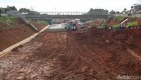 Kepala Badan Pengatur Jalan Tol (BPJT) Kementerian PUPR Danang Parikesit mengungkapkan pembangunan Tol Cijago Seksi 3 hampir rampung dan siap dibuka dalam waktu dekat.