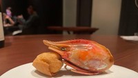 Restoran fine dining bergaya Perancis di Osaka, Jepang ini terkenal dengan gastronomynya yang keren. La Cime berhasil membuat pelanggannya selalu merindukan suasana makan di sana. Foto: Istimewa