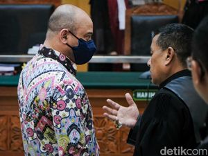 Teddy Minahasa Dituntut Mati Bikin Tensi Hotman Paris Meninggi