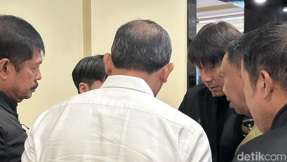 Shin tae-yong dan PSSI membahas kelanjutan Timnas Indonesia U-20. (Foto: detikcom/Mercy Raya)