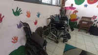 Kursi roda juga disediakan bagi siswa penyandang tunadaksa. Foto: Nikita Rosa/detikEdu