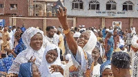 Melansir laman World Atlas, saat ini ada sekitar 50 negara mayoritas muslim di dunia, meskipun jumlah pastinya bisa berbeda dari beragam survei dan sumber yang ada. Secara umum, negara mayoritas muslim adalah negara yang lebih dari 50% penduduknya beragama Islam. Sebagai contoh, Indonesia adalah negara dengan penduduk muslim terbanyak dan terbesar di dunia dengan 231 juta orang (per data World Atlas 2021). Sementara persentase penduduk muslim di Indonesia hanya mencapai sekitar 86,7% dari total populasinya.