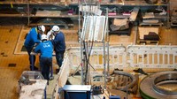 Nantinya, Prancis berupaya mengurangi angka 70 persen tersebut menjadi 50 persen dari nuklir dan akan memberikan lebih banyak ruang bagi energi terbarukan.