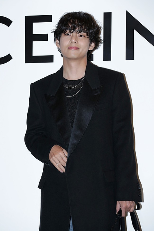 V BTS bertugas sebagai prajurit khusus polisi militer. Penggemar dapat menantikan kepulangan V BTS pada 10 Juni 2025. Foto: Getty Images