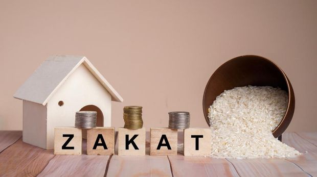 Salah satu jenis zakat adalah zakat fitrah yang dikeluarkan oleh muslim setiap bulan Ramadan. Lalu, apa itu zakat fitrah? Bagaimana aturan bayar zakat fitrah?