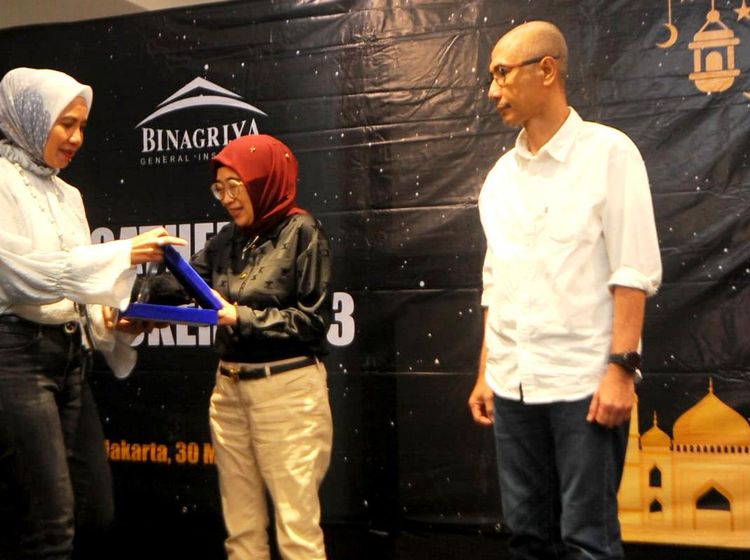 Apresiasi untuk Pialang Asuransi Berprestasi