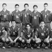 Ketika aku melihat aku tidak lagi bisa mencapai tingkat yang lebih tinggi bahwa aku tidak bisa melakukannya aku membuat keputusan untuk berhenti. Banyak orang membiarkan diri mereka terseret terlalu lama, kamu bahkan legitimasi untuk itu, untuk percaya, karena aku punya awal yang sangat menjanjikan, ujarnya dilansir Maisfutebol.Foto: Dok. Facebook Costinha