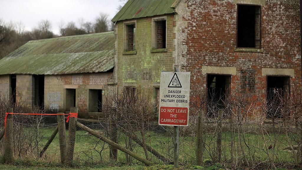 Desa Hantu Kembar di Inggris yang Ditinggalkan Warga Sejak PD II