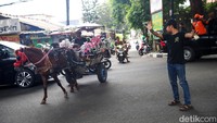 Diketahui, total ada 27 titik U-turn yang bakal ditutup oleh Dishub DKI demi mengurangi kemacetan di Ibu Kota. Sejauh ini, total ada 14 U-turn yang telah ditutup.