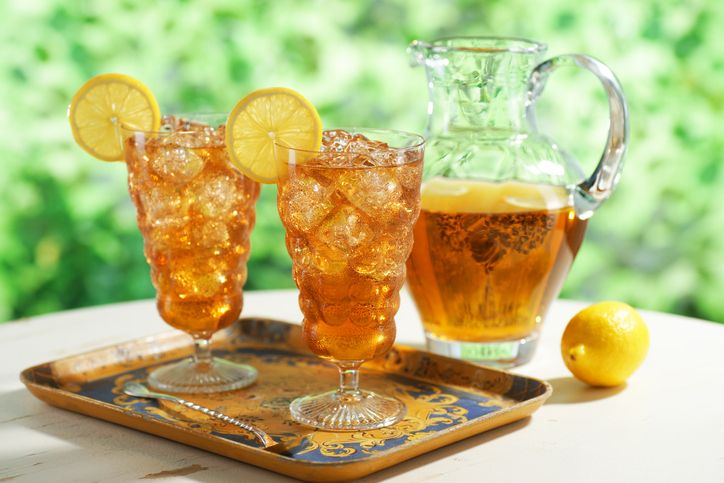 Meski Menyegarkan, Ini 7 Efek Samping Konsumsi Teh Lemon Berlebihan