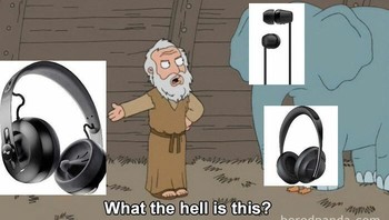 Headphone dan earphone, dan kombinasi keduanya. Foto: Boredpanda