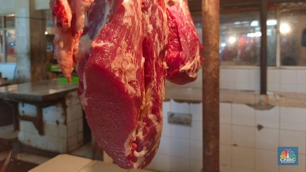 Harga daging sapi di Pasar Enjo, Jakarta Timur terpantau stabil di Rp130-140 per kg.
