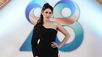 Namun di sisi lain, Intan Saumadina merasa selama ini masih berpakaian wajar. Meski begitu, ia bakal tetap menghormati bulan Ramadan. (Foto: dok Instagram)