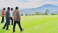 Jokowi juga mengaku senang di KEK Lido infrastruktur yang dibangun seperti bandara, pelabuhan, sampai jalan tol mulai terlihat manfaatnya oleh pihak swasta dan warga sekitar. Memang saat ini pemerintah sedang membangun tol di Jawa, Sumatera, Kalimantan, dan Sulawesi.