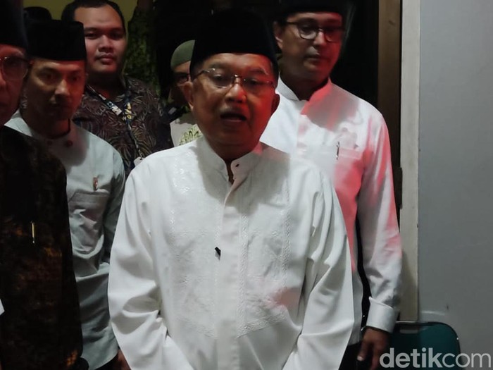 Jusuf Kalla di Masjid UGM, Sleman, DIY, Jumat (31/3/2023).