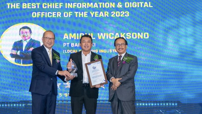 Konsisten Dorong Transformasi Produk dan Layanan Digital Konsisten Dorong Transformasi Produk dan Layanan Digital