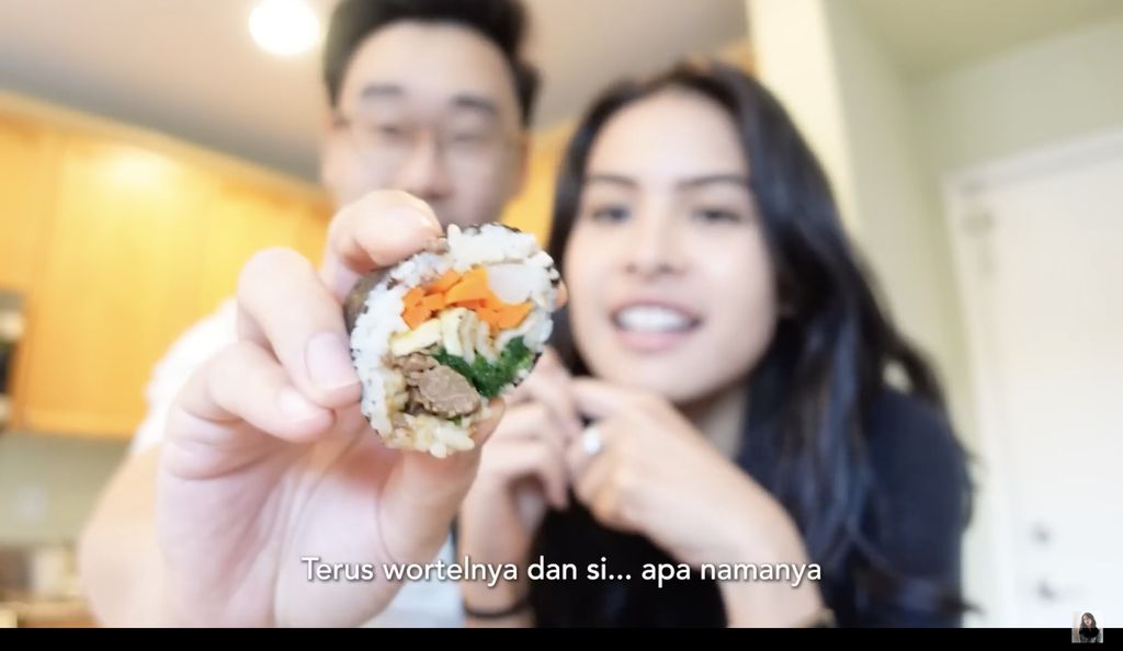 Maudy Ayunda dan Suami Bikin Kimbap Rendang, Menu Fusion Unik dan Enak