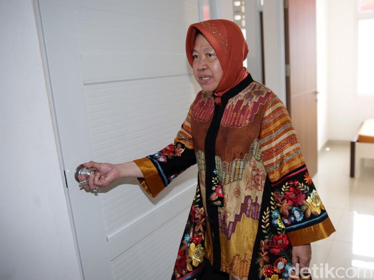 Momen Mensos Risma Resmikan Rusun Mulya Jaya Khusus PPKS