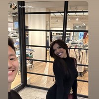 Walaupun mengetahui status Millen yang merupakan seorang transgender namun hal itu tak lantas membuat Lionel Lee mundur. Keduanya bahkan selalu terlihat tampil kompak dan mesra dalam foto-foto yang dibagikannya. Foto: Instagram/@millencyrus