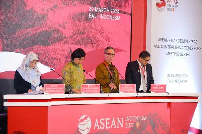 OJK di Pertemuan Menkeu dan Bank Sentral ASEAN